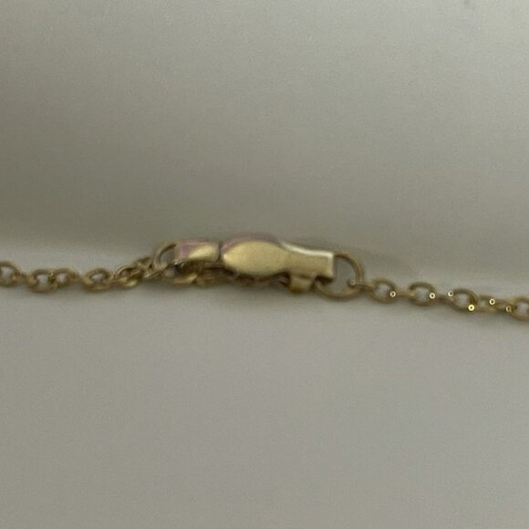 Gold tone child's necklace with faux pearl 14" - Picture 5 of 11